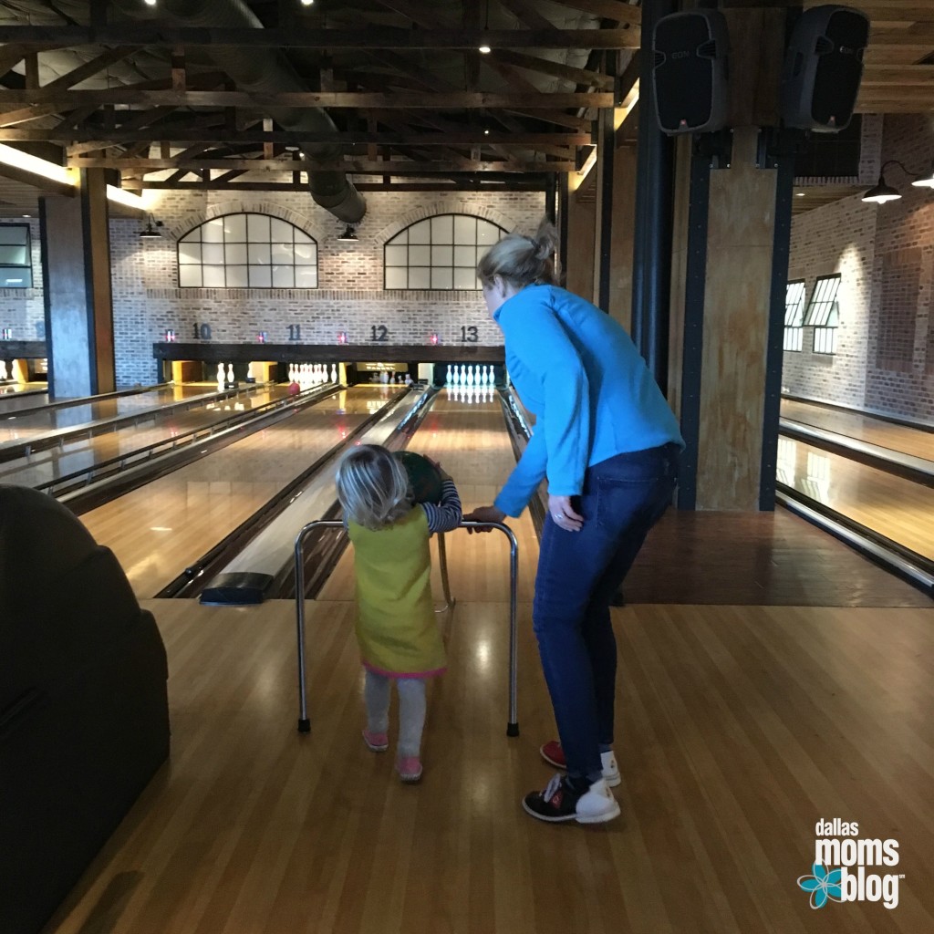 Spoil your grandkids with bowling in dallas