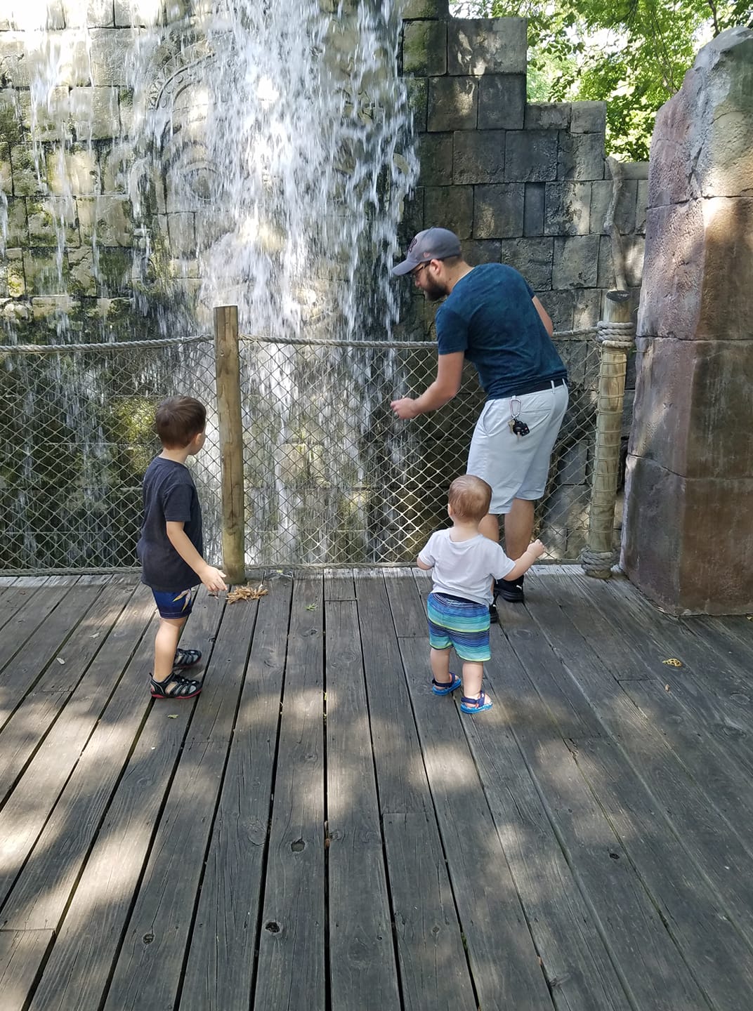 cameron-zoo-waterfall